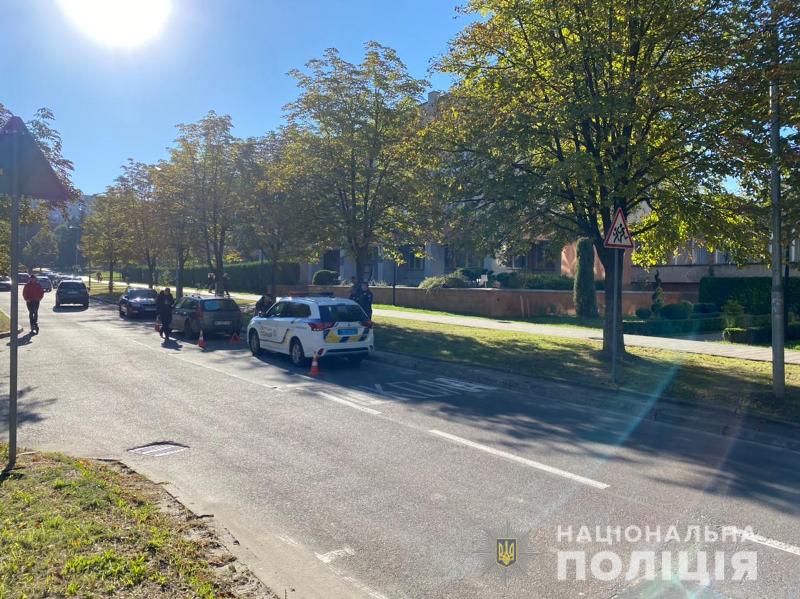 У Львові водій Renault Megane збив жінку