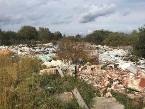 На Яворівщині виявили звалище будівельних відходів