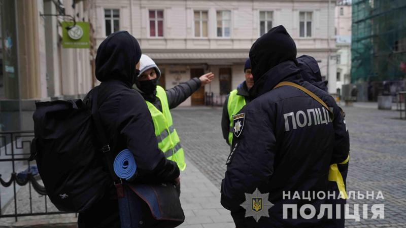 За добу до поліції Львівщини надійшли більше півтори тисячі звернень
