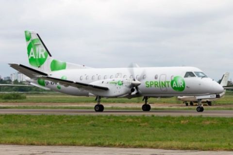 Авіакомпанія SprintAir сполучить Львів із польським містом Радом