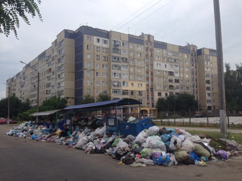 У березні міськрада Львова перевела Синютці гроші на вивезення сміття зі Львова