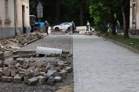 Вулицю Грецьку через два тижні відкриють для проїзду для транспорту