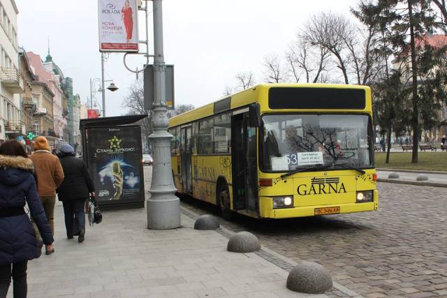 Садовий проаналізує ситуацію із маршрутками у Львові