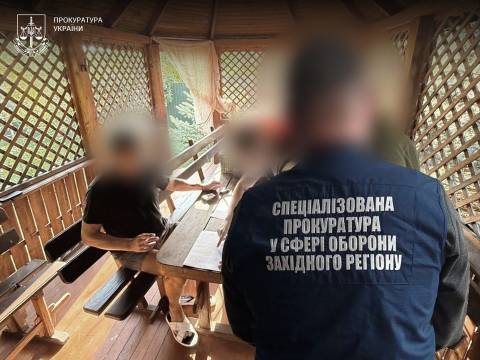 Керівника держлісгоспу Львівщини викрили на фіктивному бронюванні військовозобов'язаних