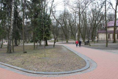 У Львові спрямують майже два мільйони гривень на урни у парках міста
