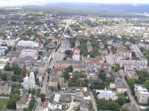 Голова Бродівської райради Швед має гектари землі та їздить на ВАЗі