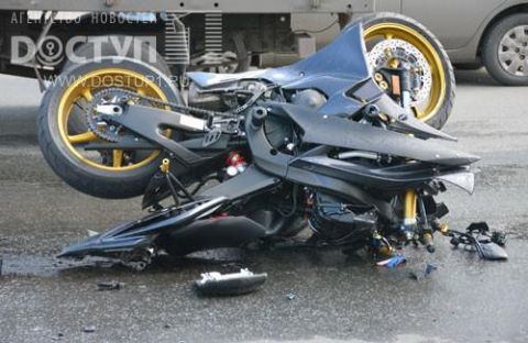 У Львові водій мотоцикла збив насмерть пішохода