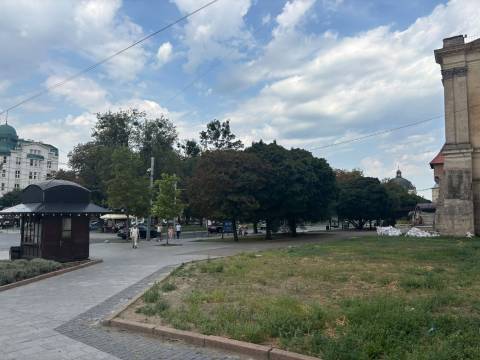 Власник ресторанів на проспекті Свободи програв суд Львівській міськраді