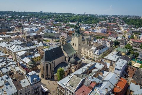 Держреєстратор допоміг бізнесменам заволодіти майже 80 кв м у центрі Львова