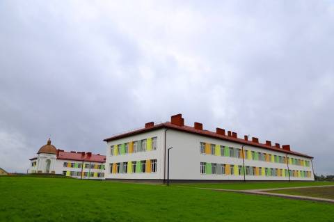 На Львівщині завершили будівництво школи на 500 учнів