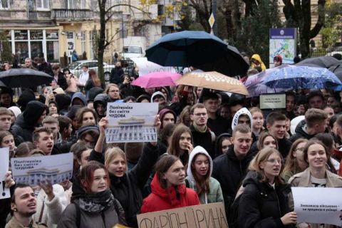 У Львові студенти вимагають звільнити Ірину Фаріон