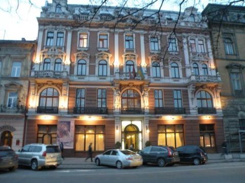 Львівський "Гранд готель" увійде до міжнародної готельної групи
