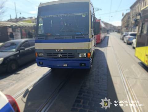 У Львові маршрутка збила пішохідку