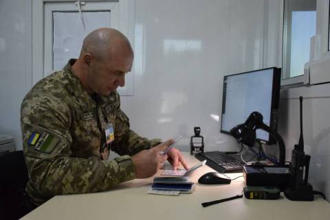 На кордоні з Польщею – черги з 145 авто