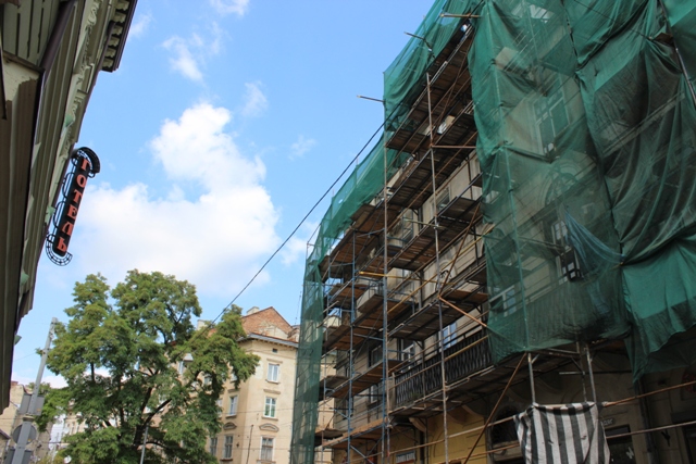 Третина всього будівництва Львівщини припадає на спорудження нового житла