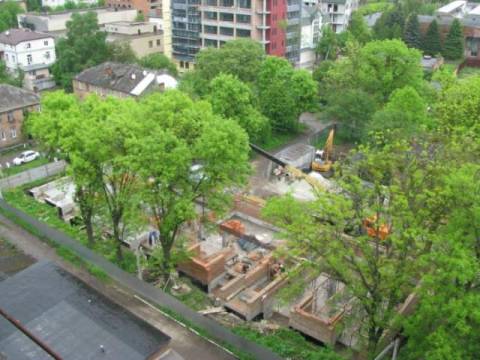 У Львові перекрили рух на вулиці Кам'янецькій