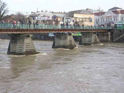 Весна прийшла, рівень води у річках пішов на спад - Гідрометцентр