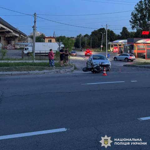 У Львові в ДТП з автівкою постраждав мотоцикліст
