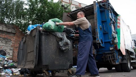 Сміття з Франківського району Львова вивозитимуть дві фірми