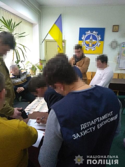 На Львівщині затримали на хабарі посадовців обласного управління рибного господарства
