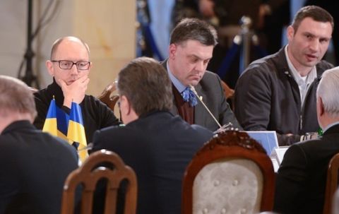 Львівська рада закликала державних службовців виконувати рішення Народної ради