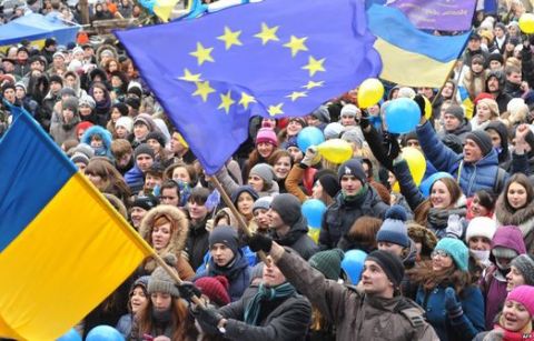 На Майдані Незалежності євромайданівці встановили хату