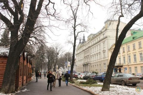 Біля Львівської ОДА відкриють різдвяний ярмарок