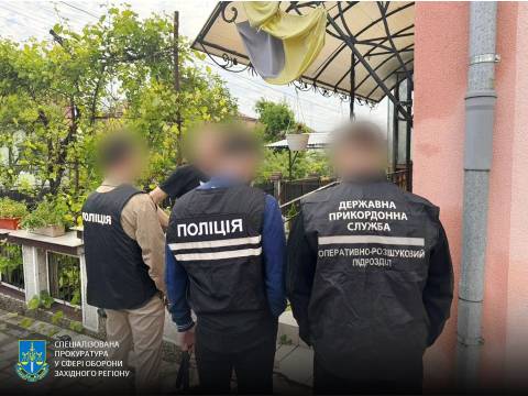 Мешканець Львівщини за 13 тисяч доларів організував схему переправлення ухилянтів до Польщі