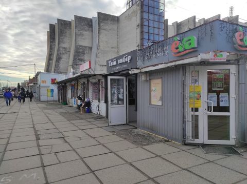 Підприємці незаконних МАФів біля нового ЦУМу подали до суду на Львівську міськраду