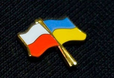 Польські активісти продовжують допомагати українській армії та біженцям