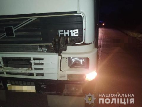 На Самбірщині вантажівка насмерть збила пішохода