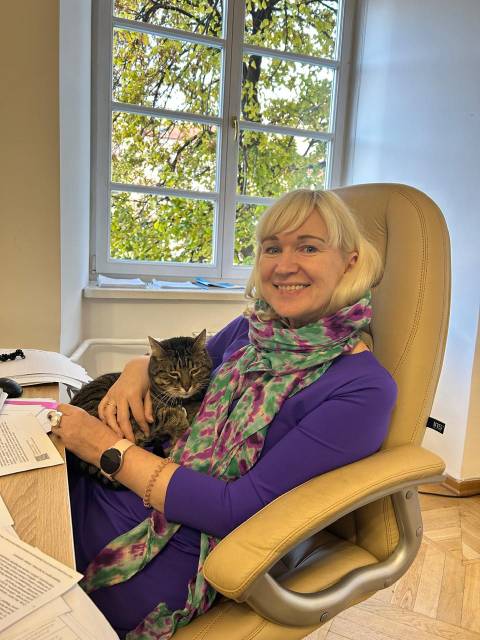 Свистун у жовтні отримала понад 170 тисяч гривень зарплати