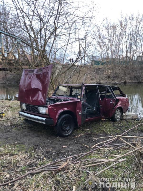 У Червонограді загинув водій ВАЗу, який злетів з мосту в річку