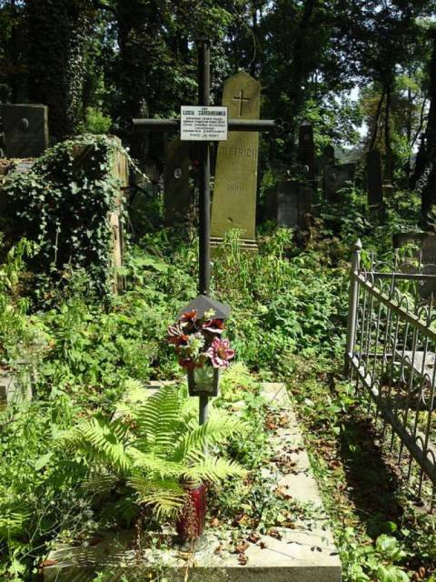 могила Люсі на Личаківському цвинтарі (фото: pl.wikipedia.org)