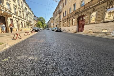 Частину вулиці Героїв УПА відкрили для автівок