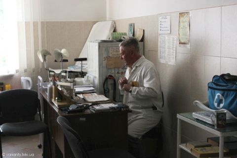 Українським медикам передбачили 500 мільйонів на виплату заборгованості із зарплати