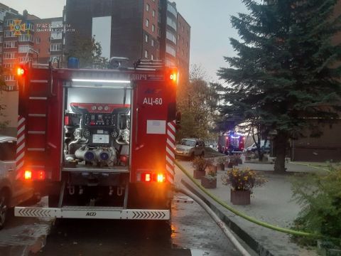 У Львові через пожежу в багатоповерхівці евакуювали мешканців будинку