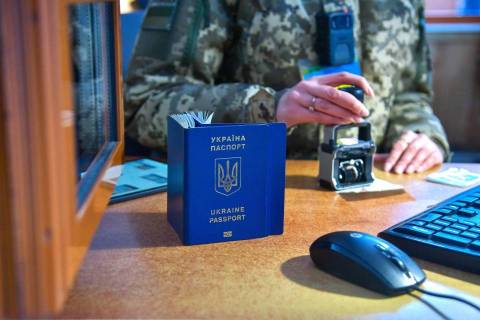 На кордоні з Польщею – черги з 10 авто