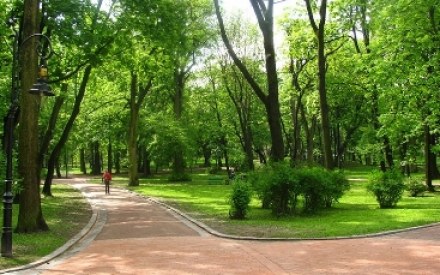 Від завтра парки Львова закриті для мешканців