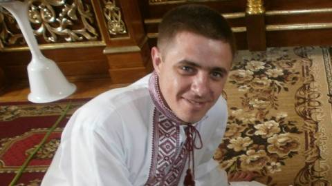 Буського депутата поранили сокирою