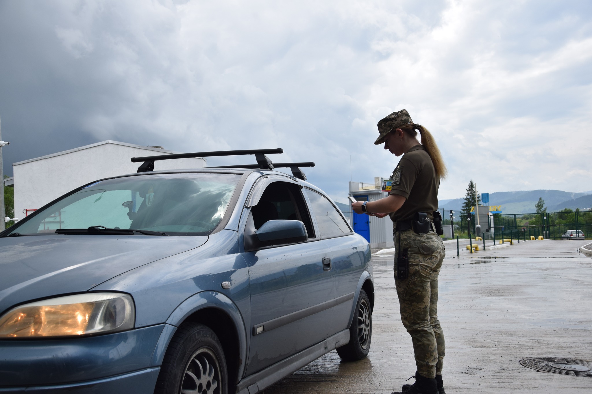 За добу з України виїхали майже 50 тисяч людей