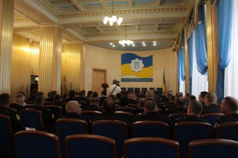 Львівська поліція витратила 150 тисяч на овальний стіл для засідань