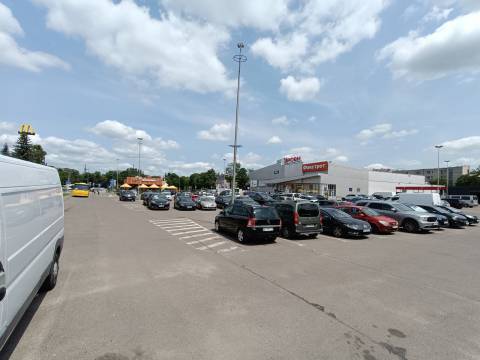 Частину ділянки Арсену на Зеленій планують передати в оренду львівській підприємниці