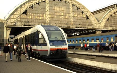 З Києва до Львова курсуватиме додатковий швидкісний поїзд