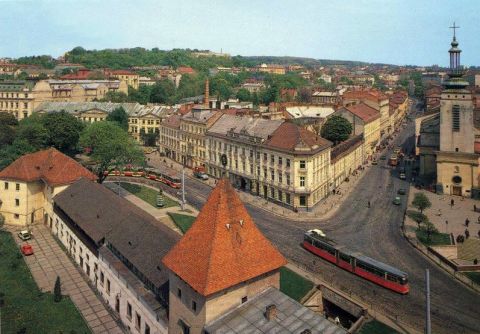 Погода на вихідні: сонячна субота, дощова неділя