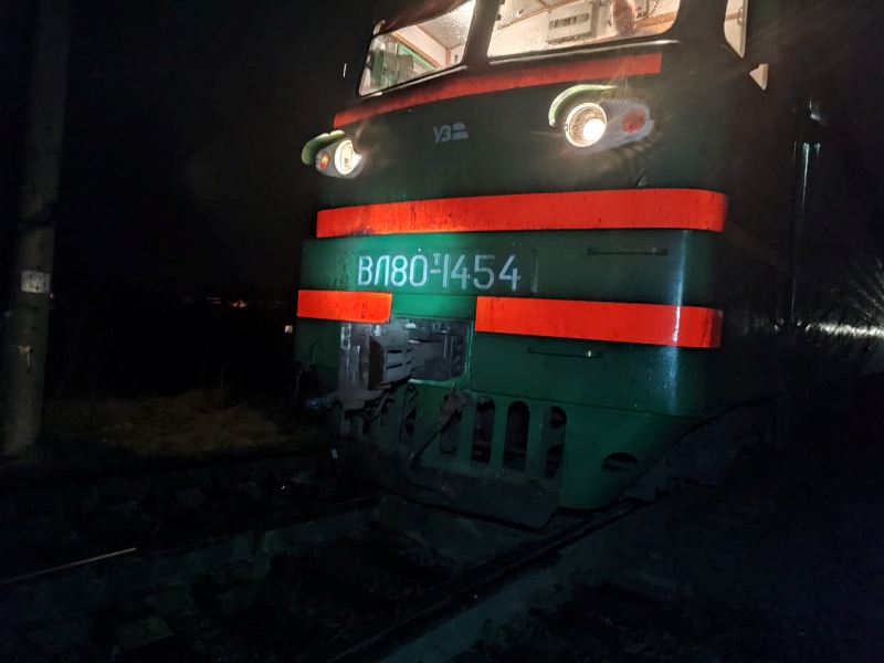 У Львові на залізничному переїзді поїзд травмував жінку