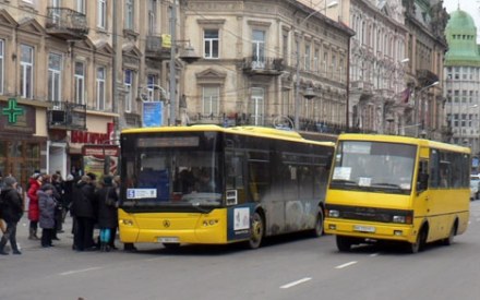 Асоціація перевізників Львівщини не хоче мати нічого спільного з ТзОВ "Фіакр" та "Успіх БМ"