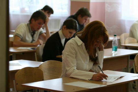 Сьогодні в учнів 9-х класів розпочалася державна підсумкова атестація з української мови