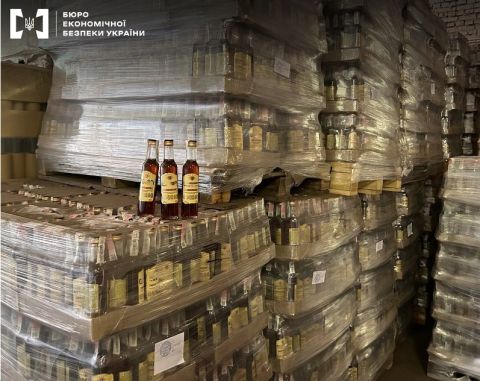 У 300 магазинах Львова продавали контрафактний алкоголь