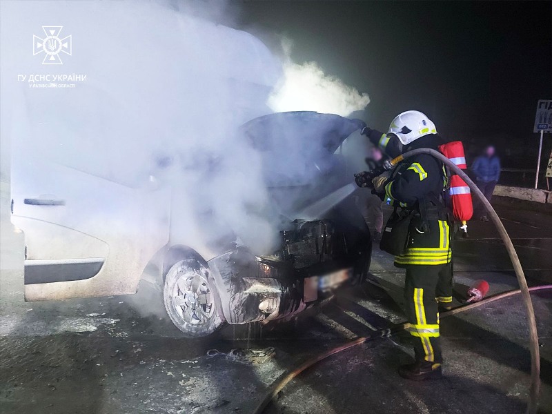 На Стрийщині згоріла автівка Renault Master